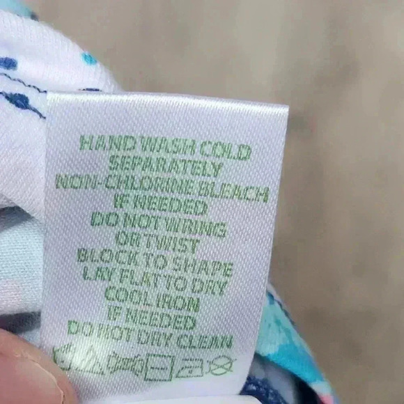 Lilly Pulitzer Madilyn Starfish Romper Size Small Women's - Picture 9 of 9